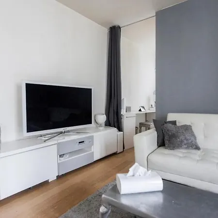 Duplex Design A 5min Du Sacre Coeur Апартаменты