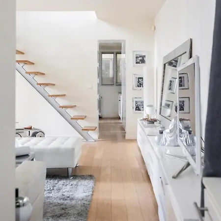 Duplex Design A 5min Du Sacre Coeur Апартаменты